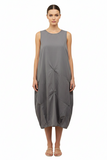 Seeveless dress