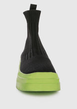 Load image into Gallery viewer, Knitted platform boots Women