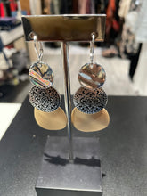 Load image into Gallery viewer, Drop Statement Earrings
