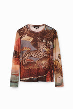 Load image into Gallery viewer, Slim tulle tapestry T-shirt