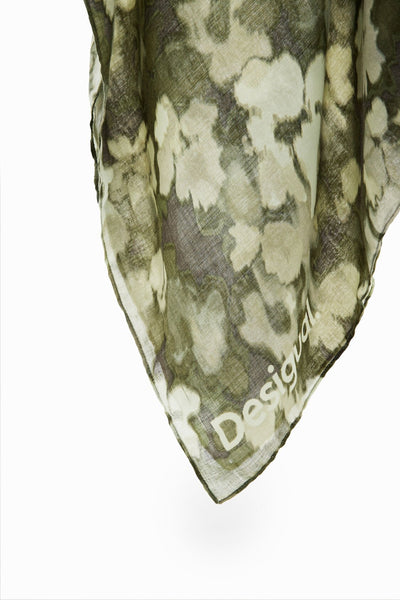 Camo rectangular foulard