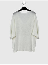 Load image into Gallery viewer, 3/4 sleeve v-neck knitted sweater