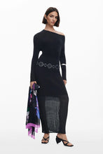 Load image into Gallery viewer, RECTANGULAR FLORAL SCARF