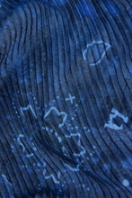 Load image into Gallery viewer, PLEATED RECTANGULAR PAISLEY SCARF