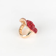 Load image into Gallery viewer, Rhinestone Shield Ring