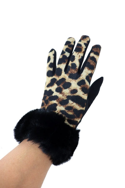 Faux Fur Detailed Leopard Printed Winter Gloves