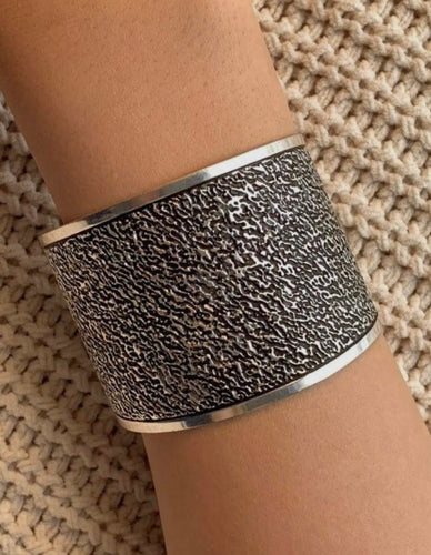 Relief Textured Cuff Silver-Plated