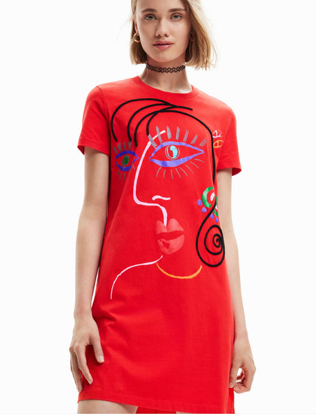 Arty face T-shirt dress women