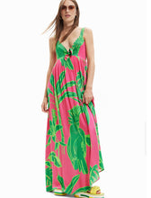 Load image into Gallery viewer, Long sweetheart-neckline dress Woven