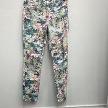 Load image into Gallery viewer, Skinny Ankle Printed Jeans Soft Floral