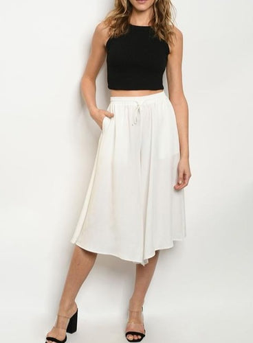 High waist fitted cropped wide leg pants.