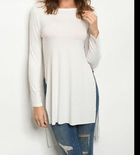 Load image into Gallery viewer, Long Sleeve Ivory Top Tunic