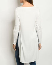 Load image into Gallery viewer, Long Sleeve Ivory Top Tunic