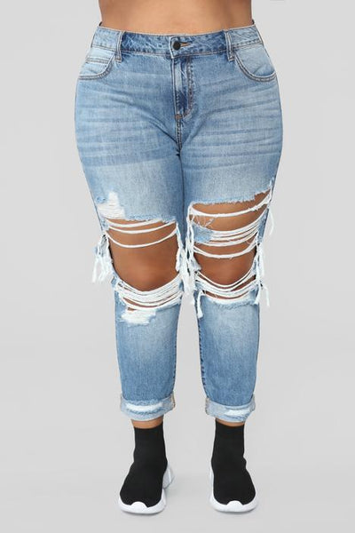 Distressed High Rise Boyfriend Jeans - Light Wash