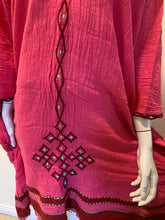 Load image into Gallery viewer, Tunic - Handwoven embroidered women