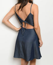 Load image into Gallery viewer, Sleeveless scoop neck denim chambray tunic dress.