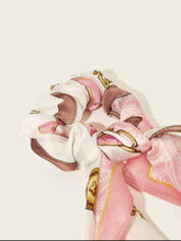 Load image into Gallery viewer, Chain Print Scrunchie Scarf