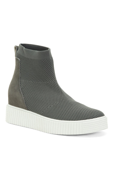 Sporty High Top Sneakers