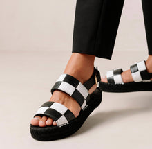 Load image into Gallery viewer, Double Strap Black &amp; White Leather Sandals